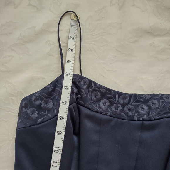 New🎀Mori Lee Madeline Gardner embroidered corset lace up maxi gown - Picture 6 of 13